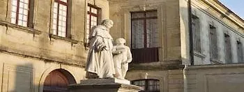 L'abbaye Ecole De 3*