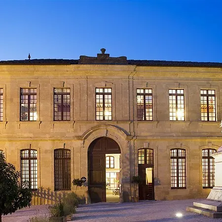 L'abbaye Ecole De 酒店 3*